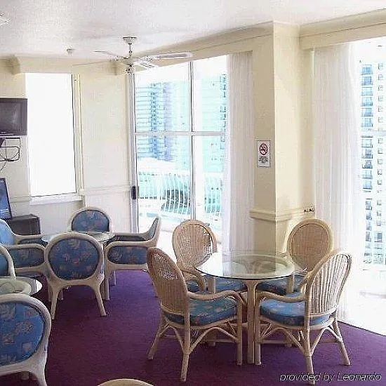 Beachcomber International Resort Coolangatta 3*,