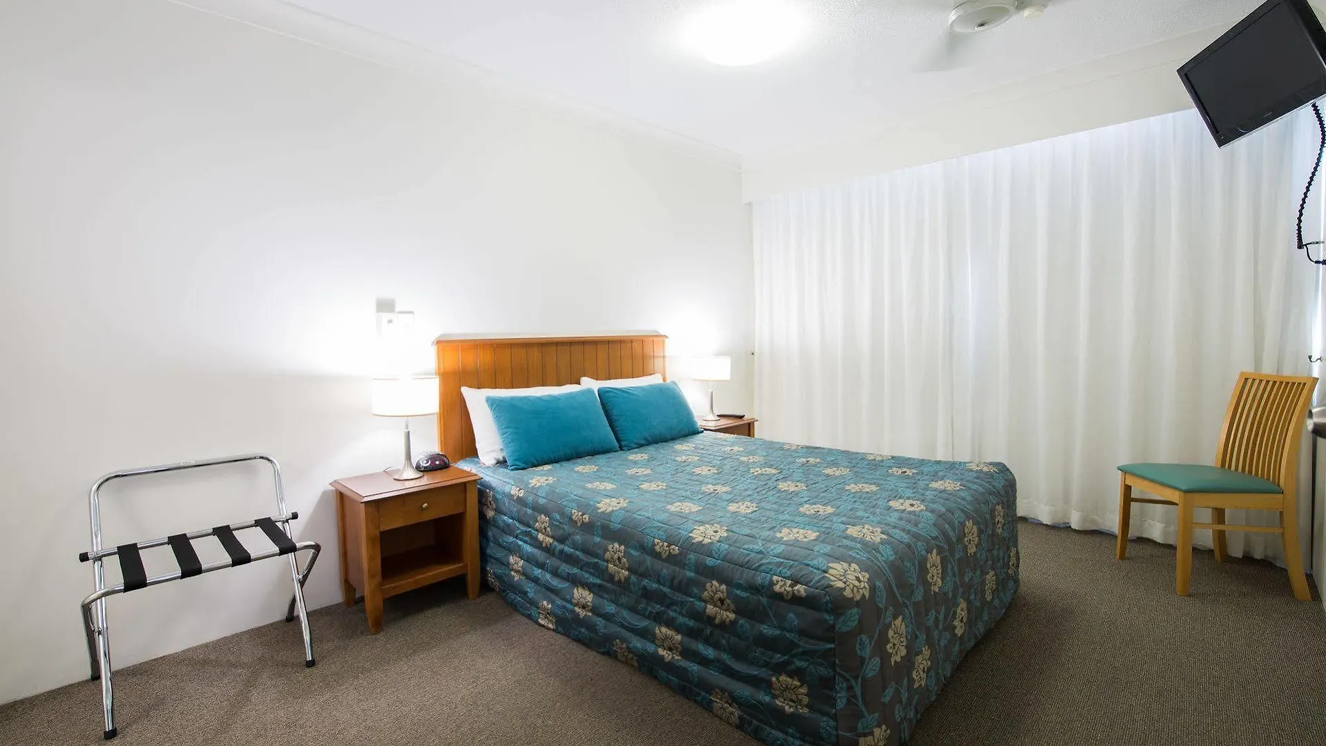 Beachcomber International Resort Coolangatta 3*,